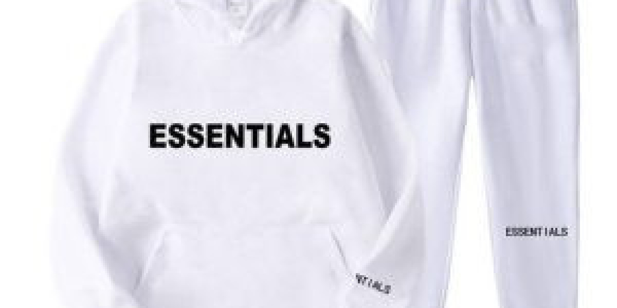 Essential Hoodie – Relax, Lounge, Live