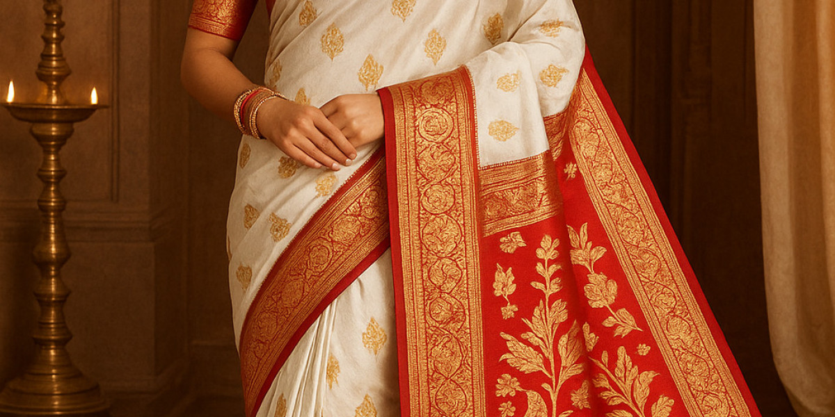 The Timeless Charm of Paithani Sarees: A Complete Guide to Buying Paithani Saree Online at the Best Price