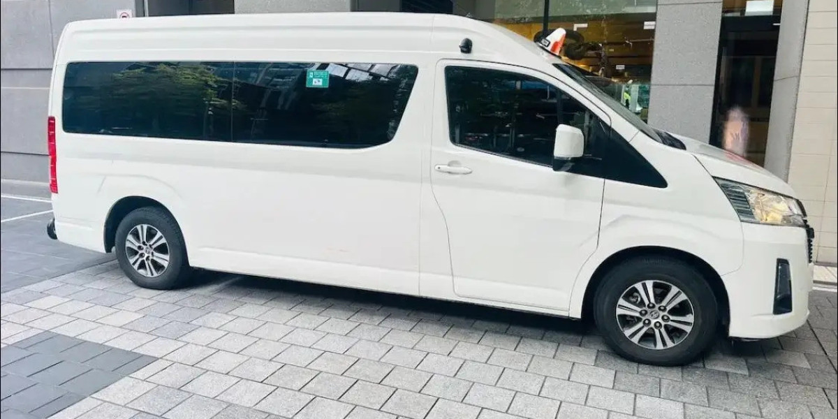 Finding a Reliable Maxi Taxi Brighton Residents Trust