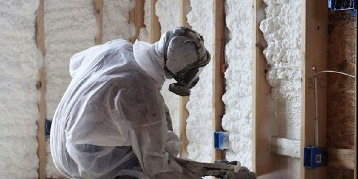 Spray Foam Insulation: The Smart Choice for Energy Efficiency and Comfort in Seattle Homes