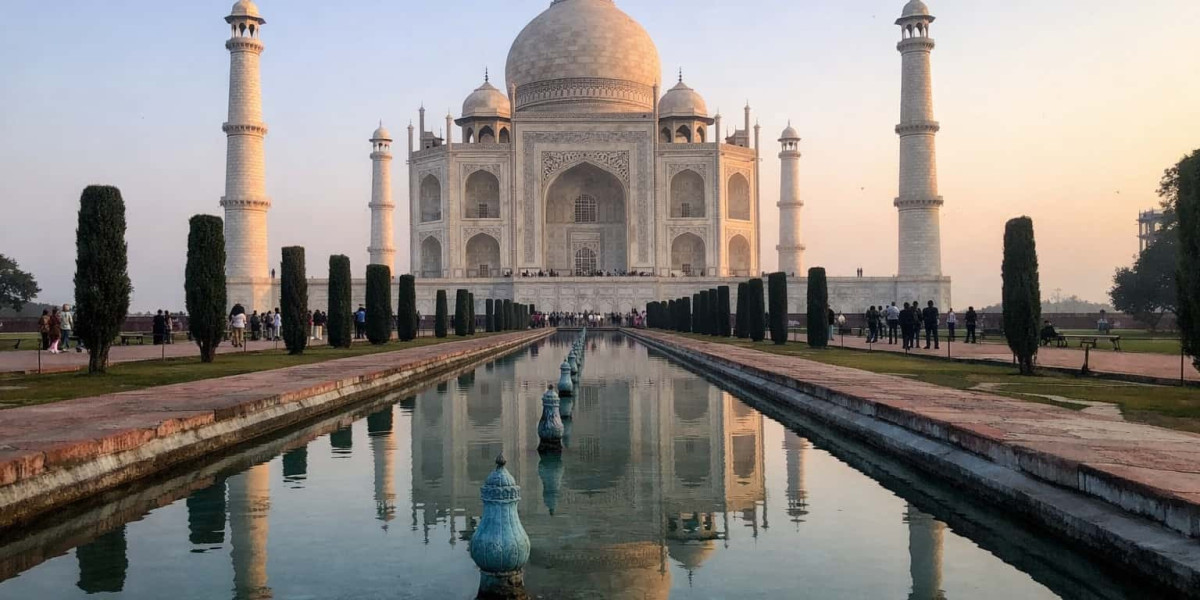 Taj Mahal Day Trip from Delhi