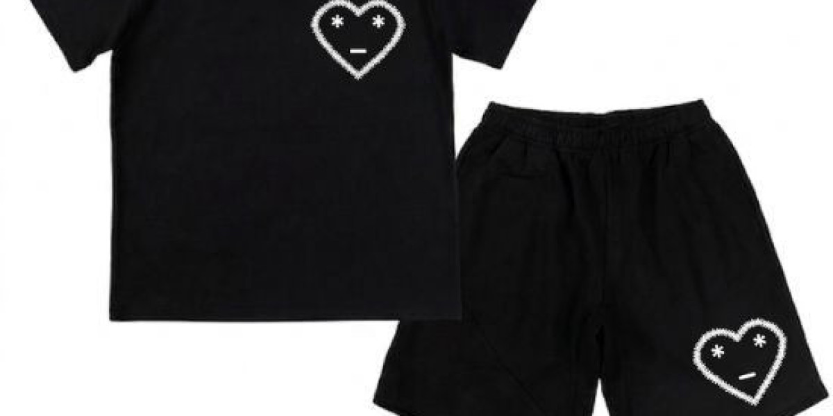 What Are the Key Differences Between Carsicko and Lululemon?