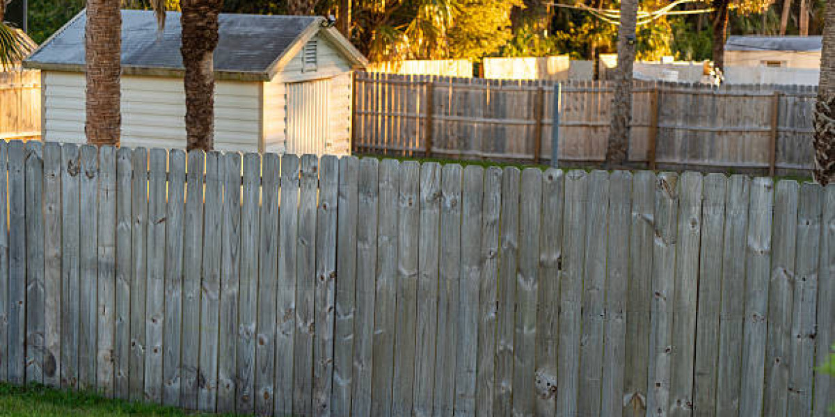 Why Composite Fence Panels are the Future of Landscaping