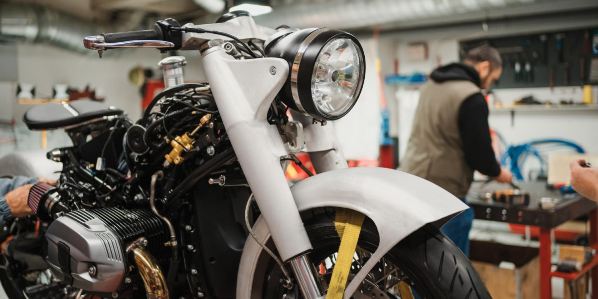 How Expert Bike Mechanics Keep Motorcycles Running Smoothly