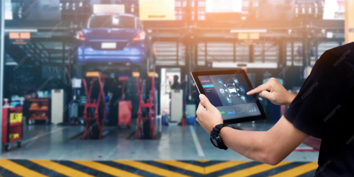 Why Vehicle Maintenance Service Is Essential for Fleet Efficiency and Reliability